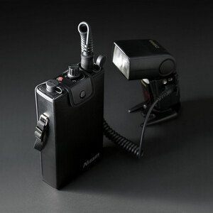 Nissin Power Pack PS300 - zasilacz do lamp błyskowych / Nikon