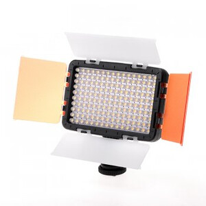 Diodowa Sampa NanGuang LED LD160 video - wrota, dyfuzor, filtr