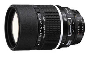 Obiektyw Nikon Nikkor 135 mm f/2.0 AF DC