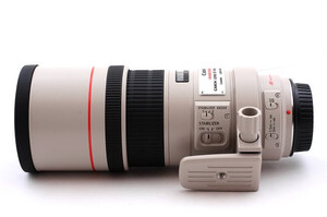 Wypożyczenie Canon 300 f/4.0 L IS EF USM