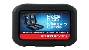 Wodoodporny pokrowiec Delkin Devices na 8 kart SD