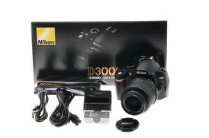 Lustrzanka Nikon D3000 + ob. 18-55 VR