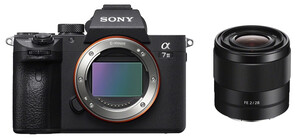 Aparat Sony A7III + obiektyw Sony 28mm F-2.0 FE