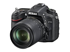 Lustrzanka Nikon D7100 + ob.18-105 VR 