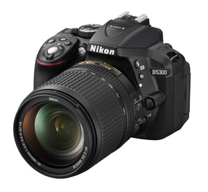 Lustrzanka Nikon D5300 + ob. 18-140 VR